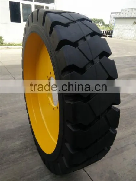 Smooth 10.00-20 Tire - Solid Tire With Rims photo-6