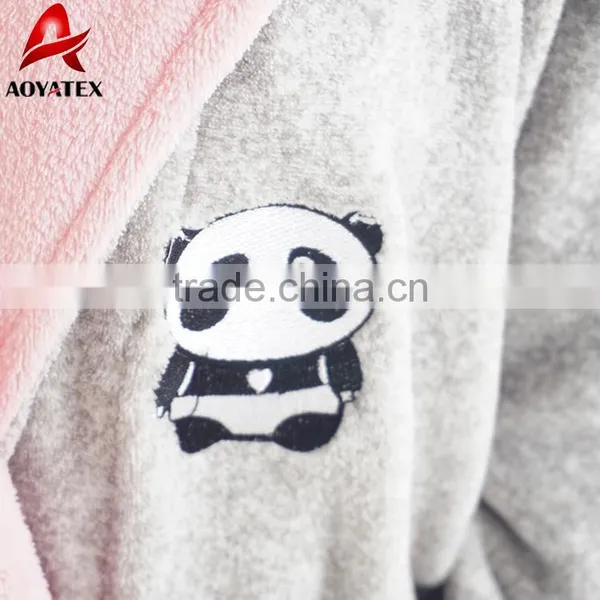Wholesale Plush Solid Embroidery Hooded Cute Children Bathrobe photo-5