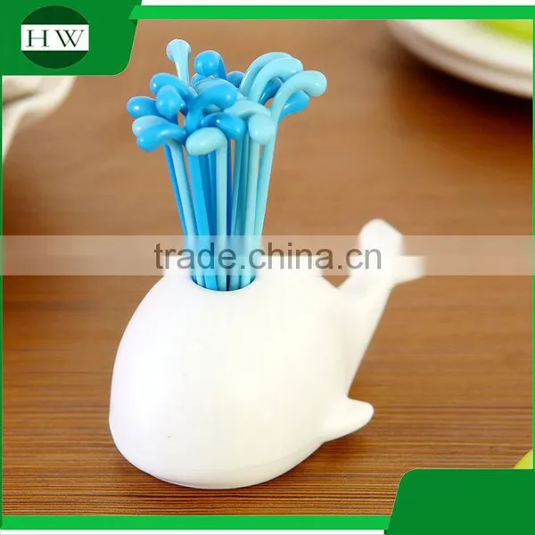 Eco Plastic Tableware Cartoon Whale Fruit Fork Set photo-4
