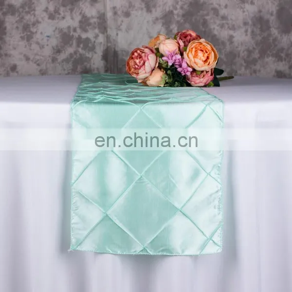 Pintuck Taffeta Table Runner photo-5