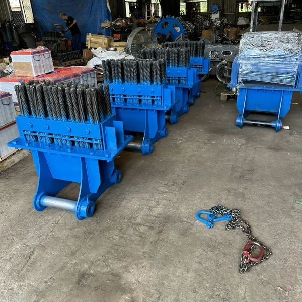 Producing Custom Excavator Modified Steel Brushes, Tunnel Invert Three-row and Four-row Cleaning Brushes photo-3