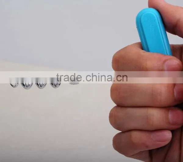 S/S+ABS 11.5*9.4*1 Colorful Kitchen Small Red Wine Opener photo-3