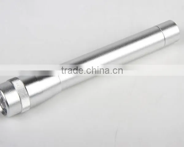 CE FCC Approved 7000mcd Led Flashlights photo-2