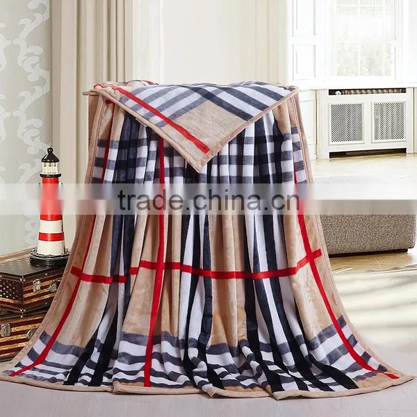 Good Hand Feel 300GSM Lattice Printing Flannel Blanket photo-2