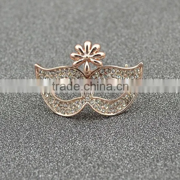 The New Jewelry Fashion High-Grade Small Mask Set Auger Brooch Brooches Clothes Pin photo-3