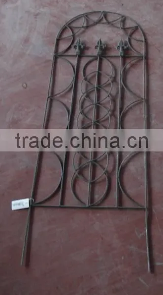 Iron Craft Flower Holder