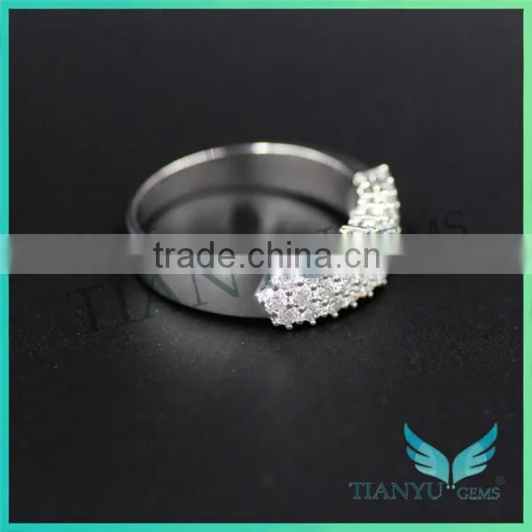 Customized 18K Gold Wedding Ring E F Color VVS1 Moissanite Diamond Ring Price photo-3