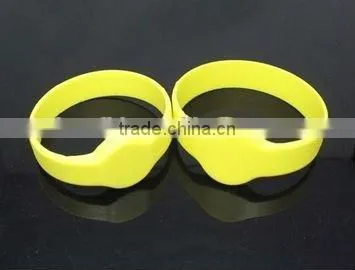 Hot Sale Personalized Printable Wristbands/ Wristwatch/ Bracelet for Gifts photo-3