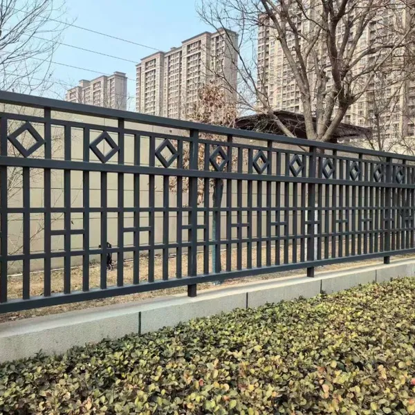 Pre-Galvanized Steel Guardrail 2.5mm Thickness 2400mm Length 185MPa Yield Strength photo-3