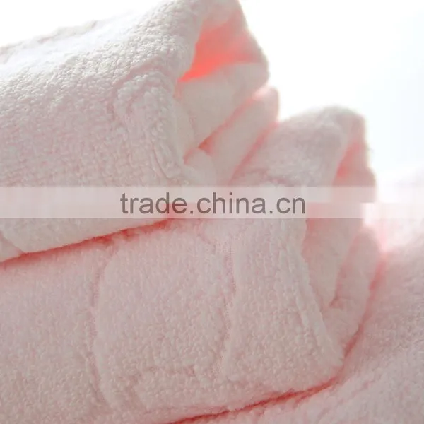 Express China Oem Luxury Custom Check Pattern Bath Towel photo-3