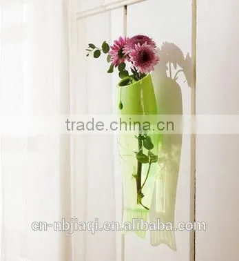 Multicolor Transparent Wall-hanging Plastic Vase photo-2