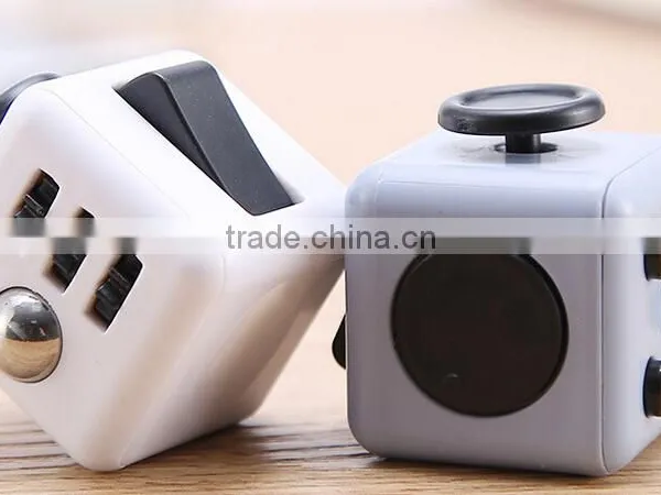 Fashion Stress Relief Figet Cube 36 Colors Figet Cube Duire Pressure Dice Case Original 6sides Fidget Cubes photo-2