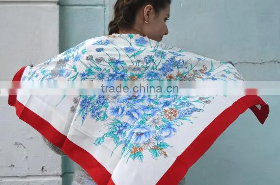 SSS83 Vintage Silk Scarf, Floral Print, 70s Flower Silk Scarf, Vintage Designer Scarf, , Large French Scarf photo-3