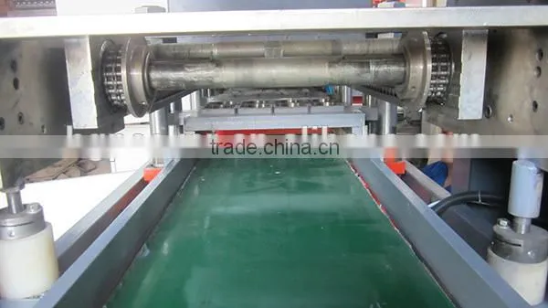 CE Hgpacker Hot Sale Competitive Price PP Lid Machine photo-3