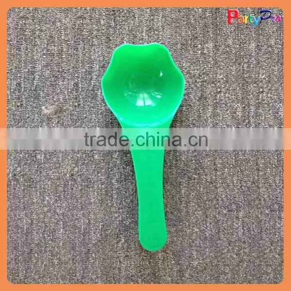 2015 Wholesale China Factory Made Plastic Lovely Colorful Pet Feeder Measuring Spoon photo-2