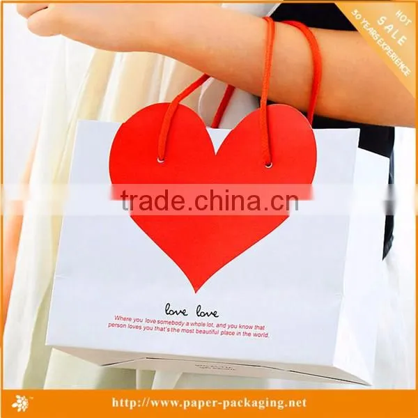 Special Design Paper Bags Different Types Love Heart Paper Bag photo-3