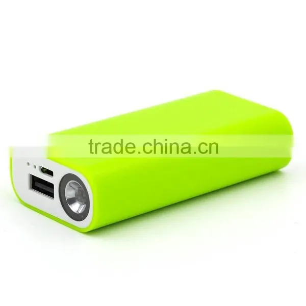 2015 Fashion 5000 Mah Power Bank With Led Light photo-4