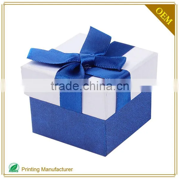 White Premium Hard Paper Gift Box With Lid Tray Custom Logo photo-6