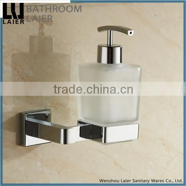 Understated Design Zinc Alloy Chrome Finishing Bathroom Accessories Wall Mounted Soap Dispenser photo-2