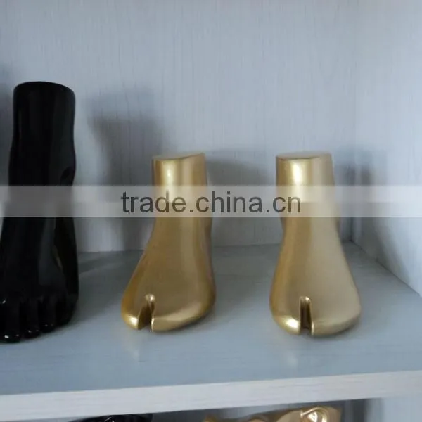 Fashion Shoes Display Golden Mannequin Feet and Foot photo-3
