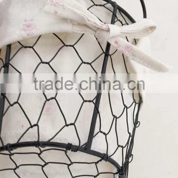 Small Wire Tabletop Basket With Liner for Sundries Storage photo-3