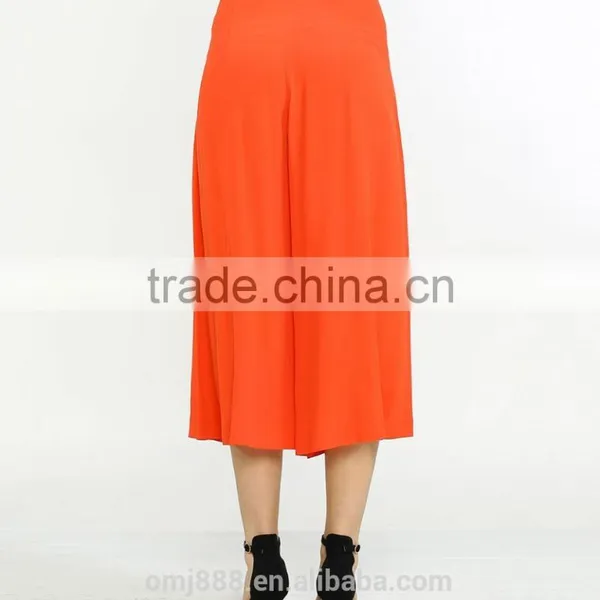 China Supplier Women Loose Front Slit Cotton Gaucho Pants photo-3