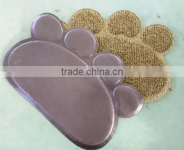 Colorful Plastic Dog Mat With Different Shapes photo-3