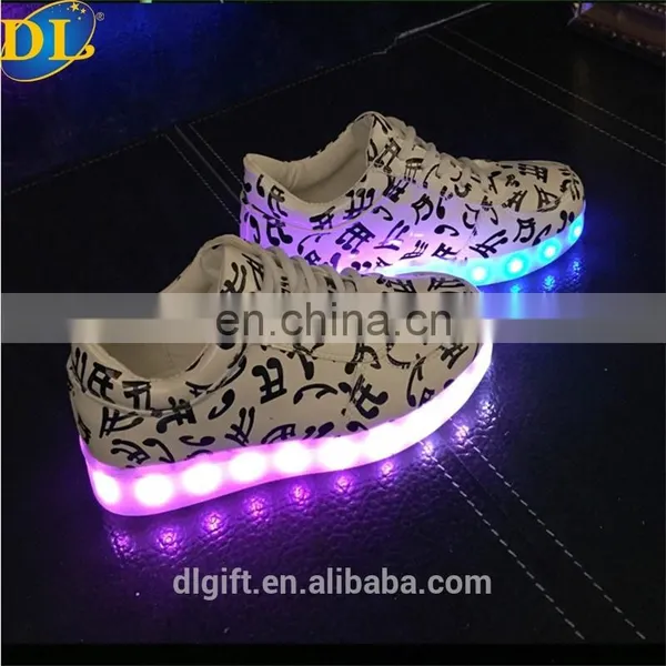 Live Show Best Selling Magnetic Led Light Running Shoes for Adult photo-2