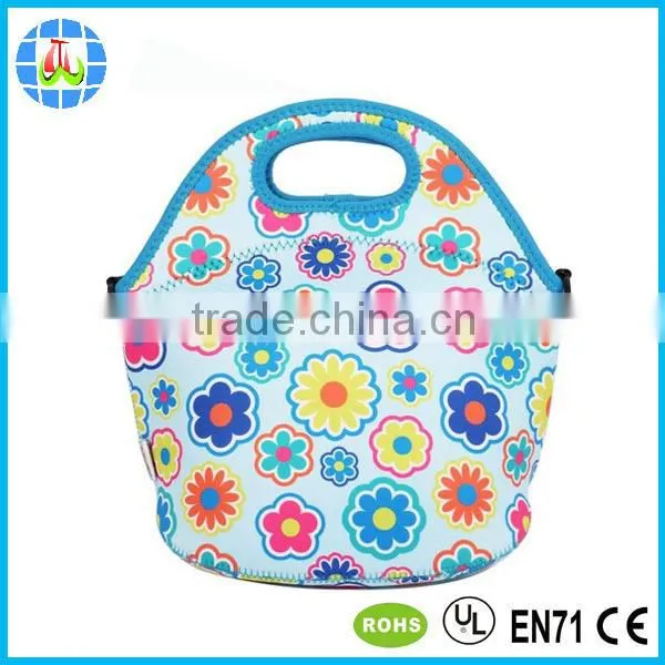Hello Kitty Printing Neoprene Lunch Tote for Girls photo-3