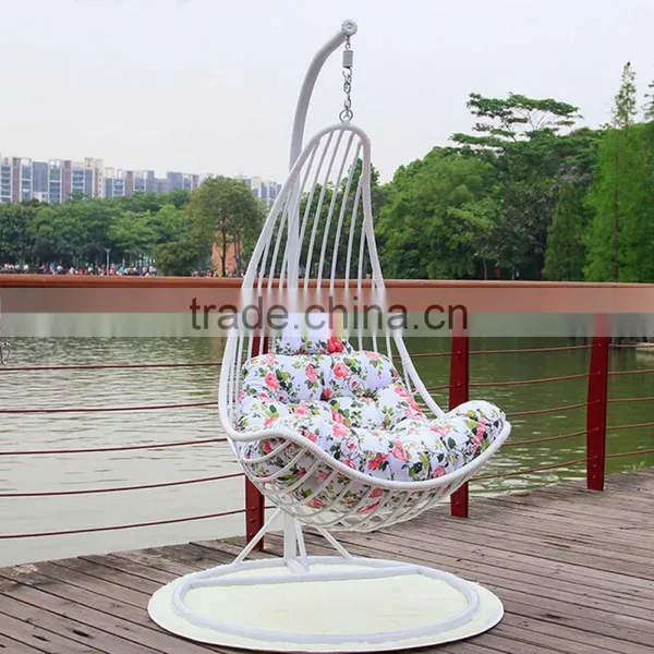 Wholesale Furniture Luxurious Comfort Outdoor Wicker Furniture Garden Hanging Bedroom Swing Chair photo-2