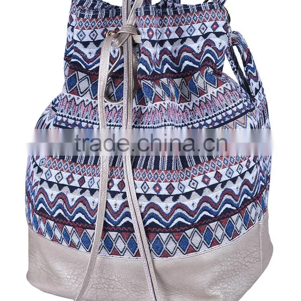 2016 New Design Large Size Fancy Floral Canvas Lady Sling Bag