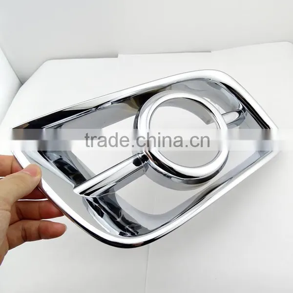 Car Body Kits Chrome Fog Lamp Grille for Toyota Hiace photo-4