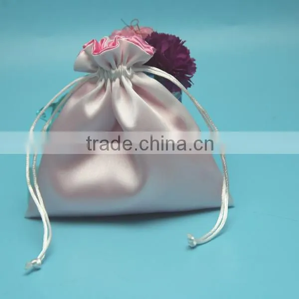 China Luxury Colorful Satin Hair Bundles Packing Pouch photo-3