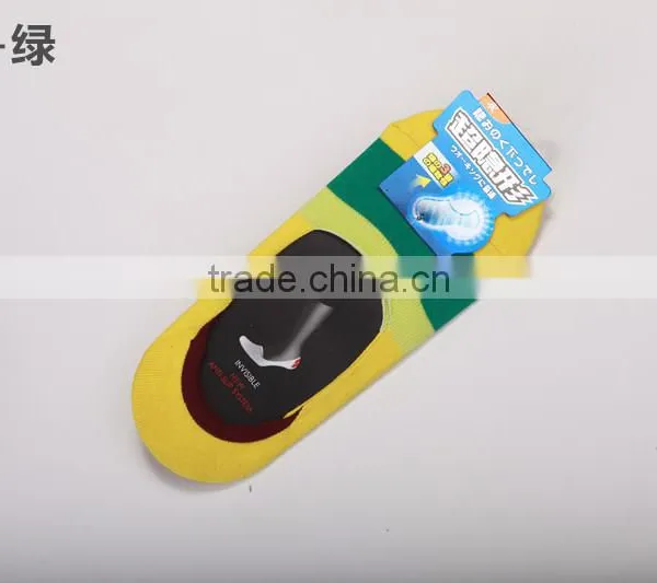 5 Colors New Design High Quality Cotton Little Colorful Boxes Pattern Creative Cool Summer Men Short Ankle Socks photo-3