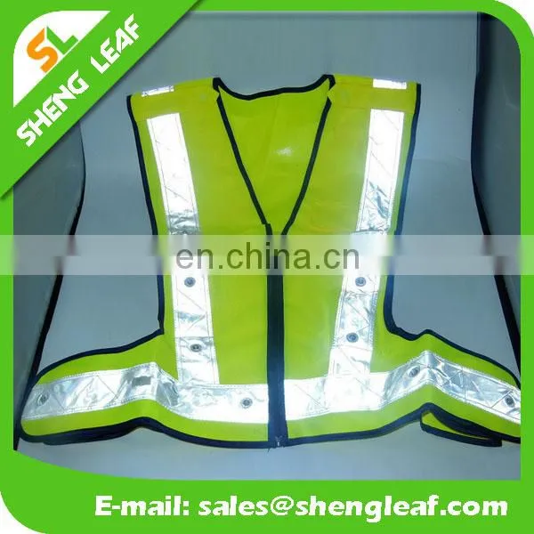 2017 Best Design of LED Reflective Running Vest. photo-5
