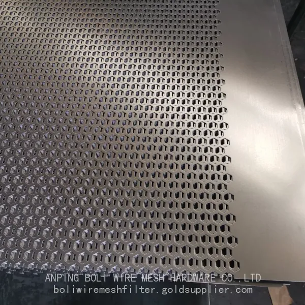 Galvanized Hexagonal Aluminum Perforated Metal Mesh,Stainless Steel Perforated and Hot Zin Perforated Plate photo-2