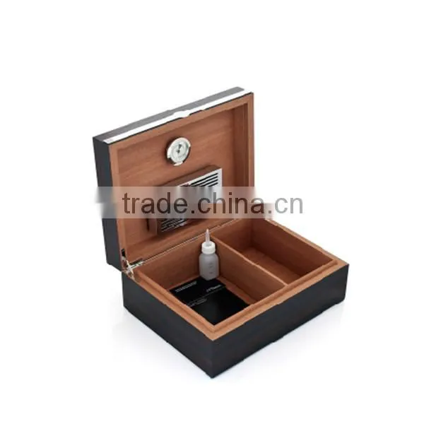 Custom Glossy Unfinished Wooden Cigar Box Humidor photo-2