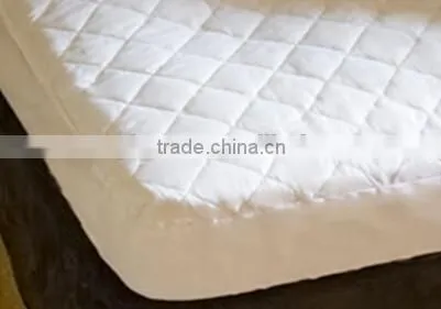White Quilt Bed Cover photo-2
