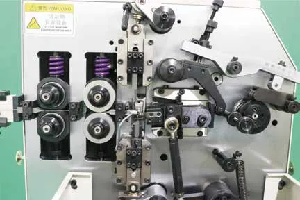 Us-212 High-Speed CNC Spring Coiling Machine photo-3