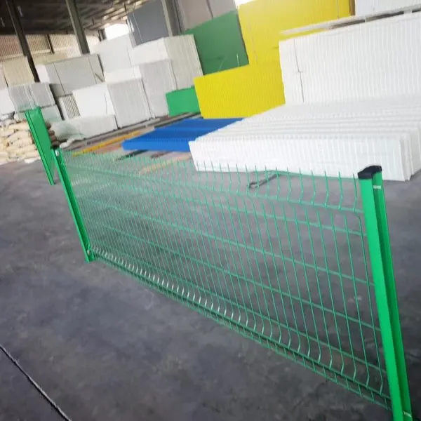 Powder-Coated 3D Curved Fence Panel 2.4m Height for Industrial Zones photo-4