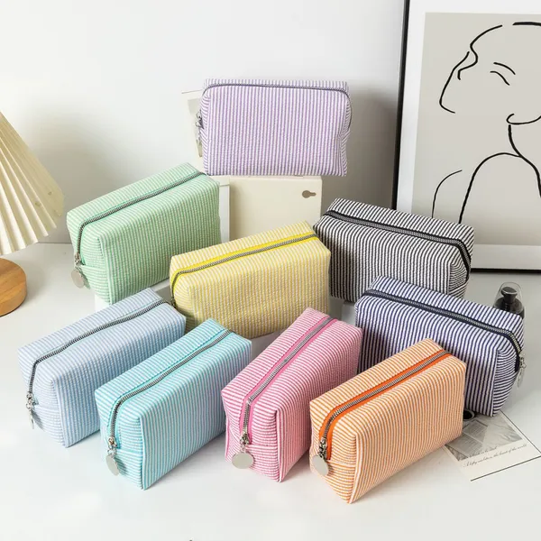 Wholesale Bubble Gauze Striped Makeup Bag photo-4