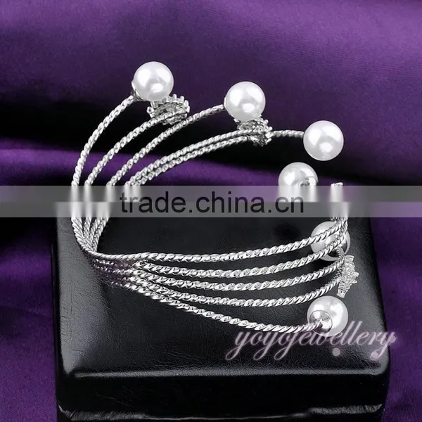 Latest Design Accessories for Women White Gold Plated Pearl Bangle photo-4