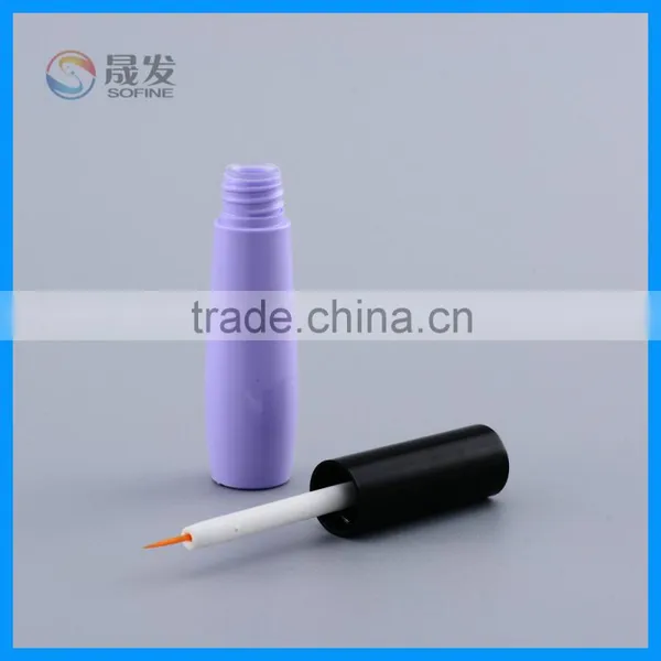 Empty Plastic Eyeliner Bottle photo-2