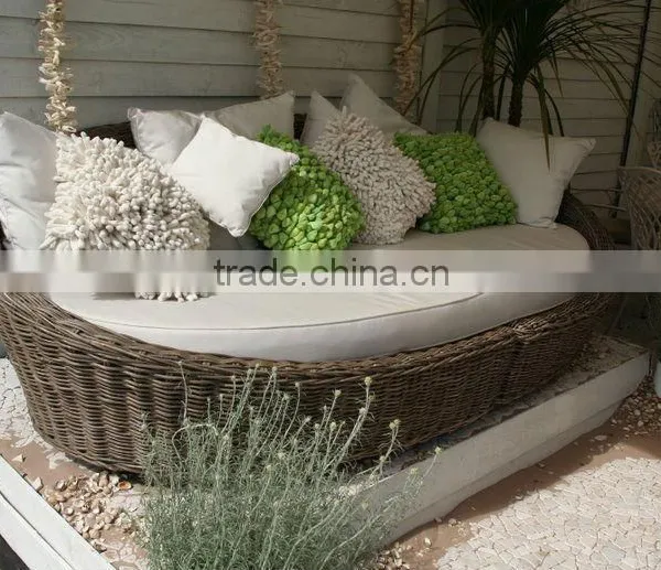 PE Rattan Garden Sun Bed Exterior Furniture photo-2