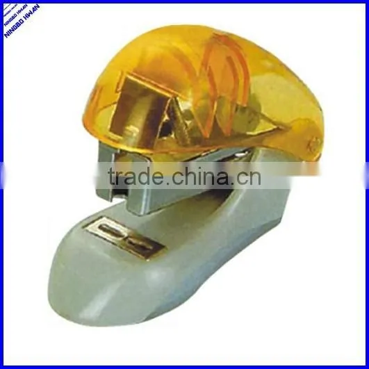 Easy Taking and Using Plastic Mini Staplers and Staple Removers photo-2