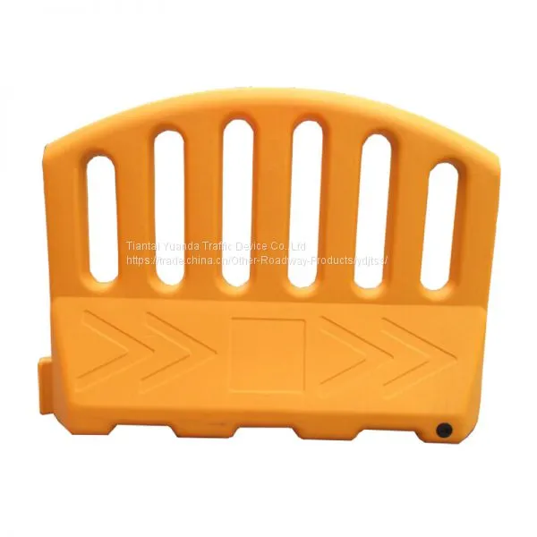 1800mm Plastic Water Filled Barrier photo-4