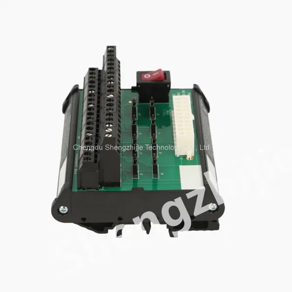 Honeywell ControlEdge HC900 Контроллер Controlware 900RTS-0001 в наличии