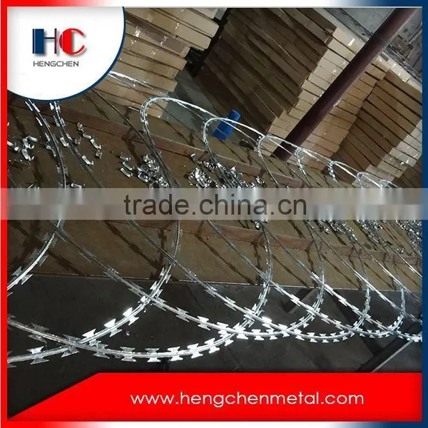 Barbed Wire Mesh Price Pell Roll photo-4
