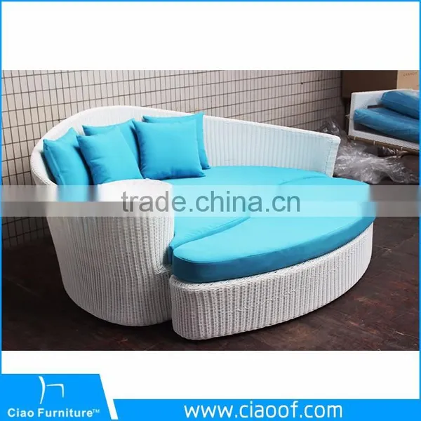 Modern Hotel Water Resistant Synthetic Rattan Daybed / Outdoor Daybed photo-3