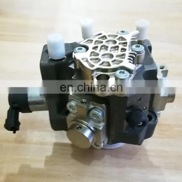 High Performance Diesel Engine Pump 16700MA70C 0445010136 Fuel Pump photo-2
